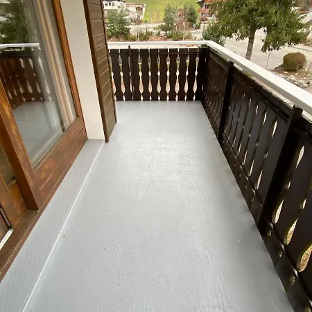 28m² Pres Des Pistes Avec Balcon, Casier A Skis Et Parking. - Fr-1-692-54 Appartement *
